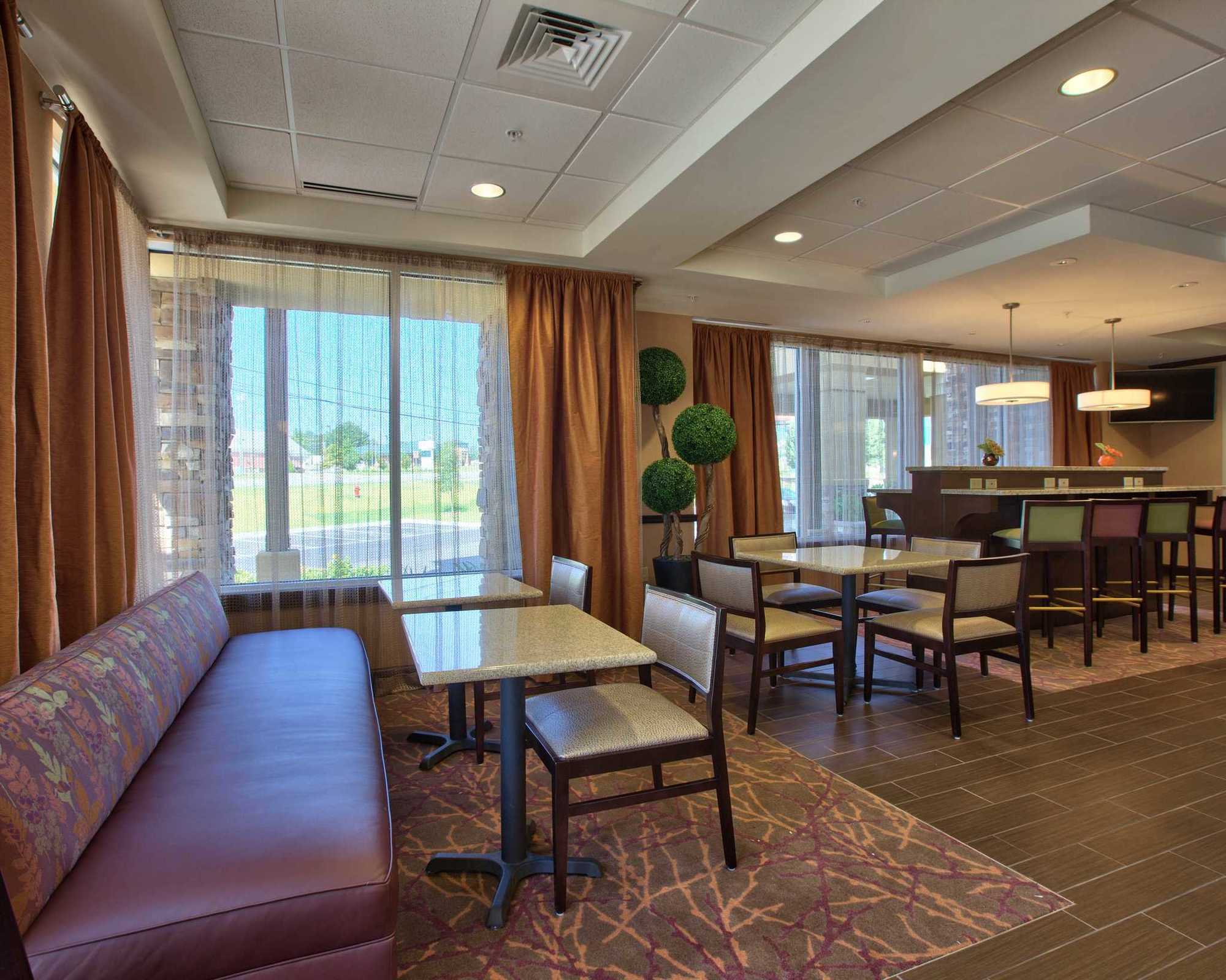Comfort Inn & Suites Dothan East Einrichtungen foto